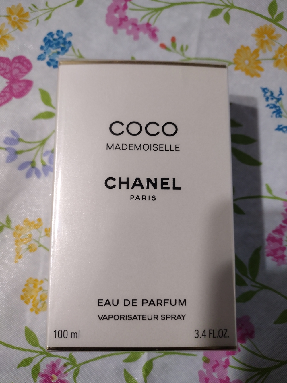 CHANEL Coco Mademoiselle Eau de Parfum - Full size perfume.